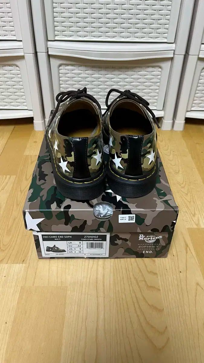 DR. MARTENS