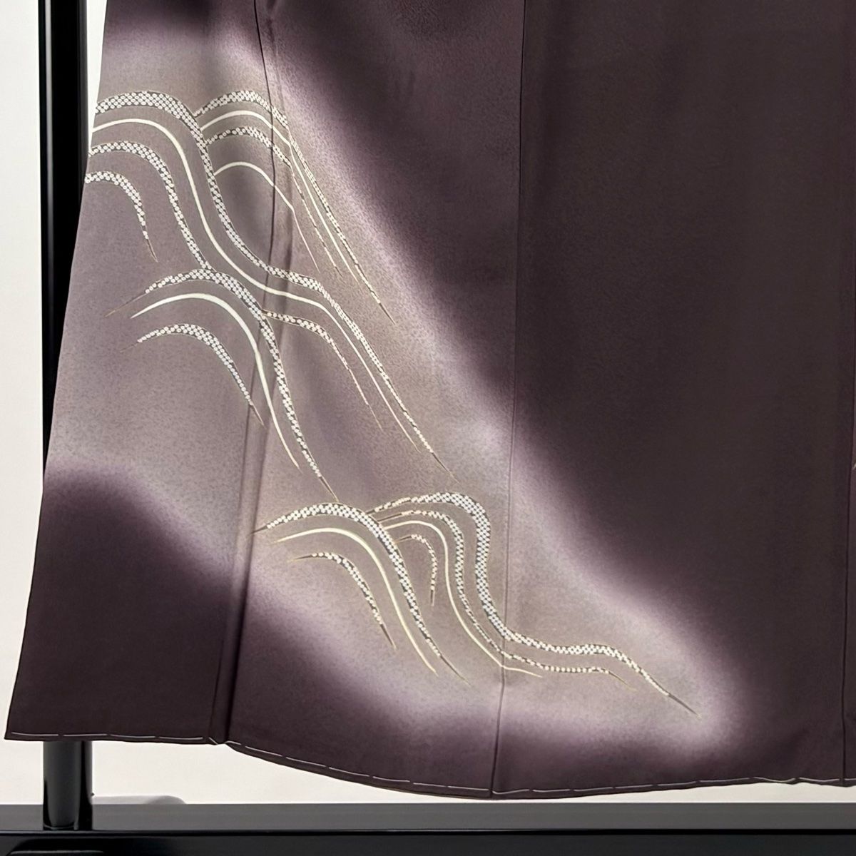 付下げ 身丈154cm 裄丈62.5cm S 袷 落款 波 幾何学模様 金彩 ぼかし 茶紫 正絹