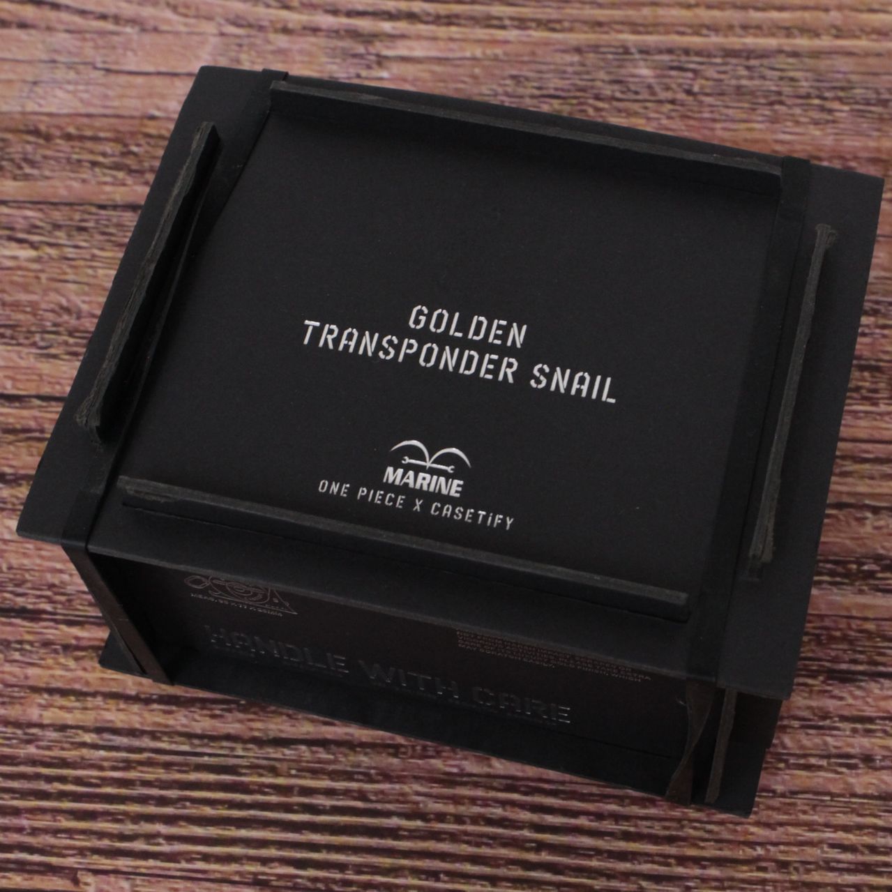 ☆加古川物流】中古 ゴールデン電伝虫 airpods ケース