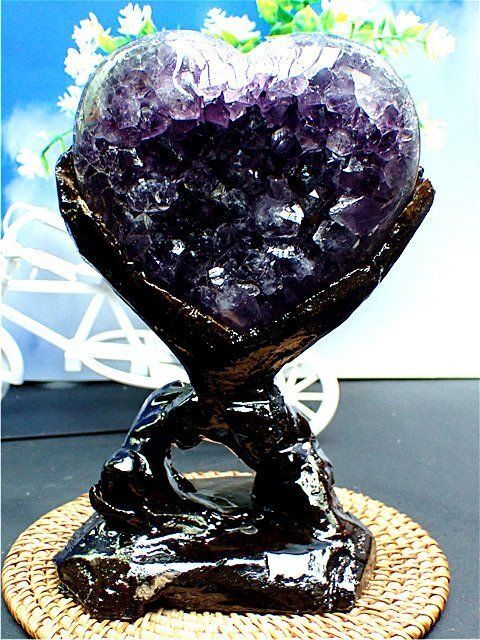 AAA級家庭円満◆天然ウルグアイ産アメジスト原石YT2G3|253G44A