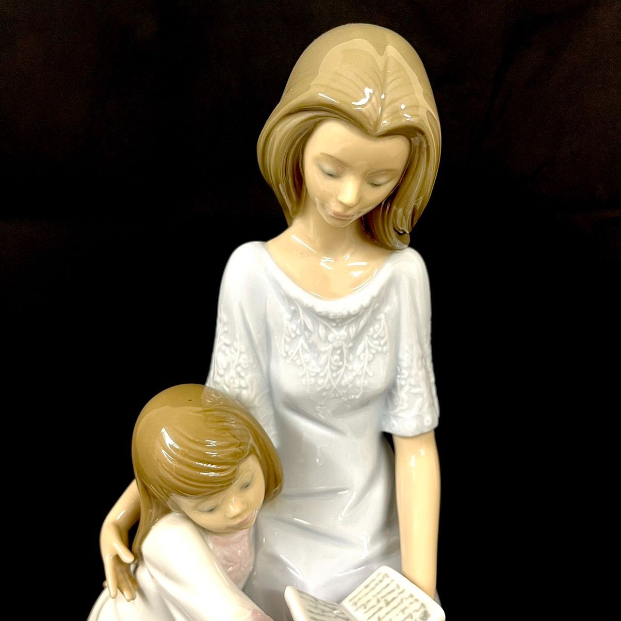 LLADRO/リヤドロ 【おやすみ前のご本】＃5457 - メルカリ