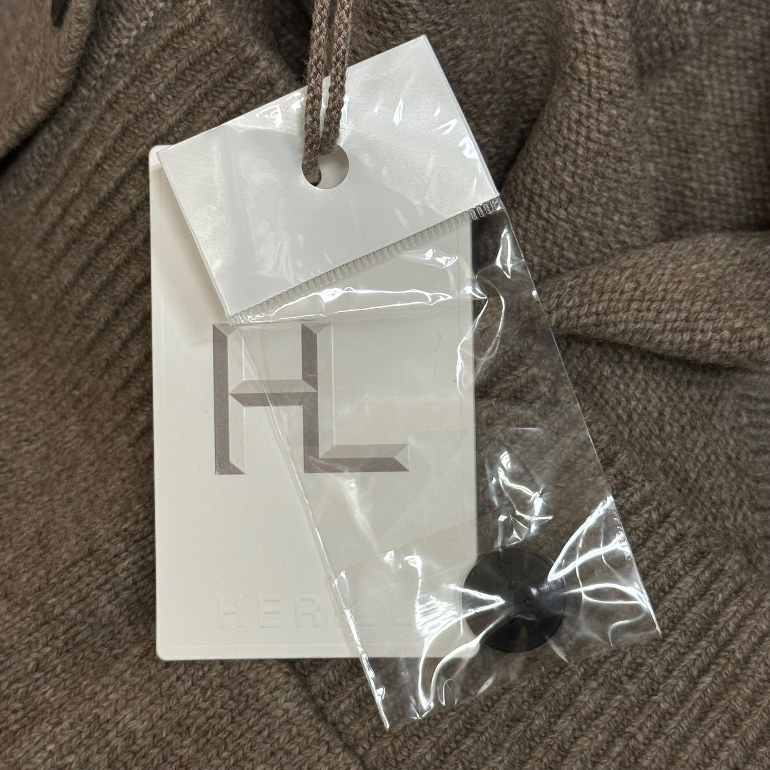 新品 定価48400円 HERILL Blacksheep Cardigan ブラックシープ ニット 