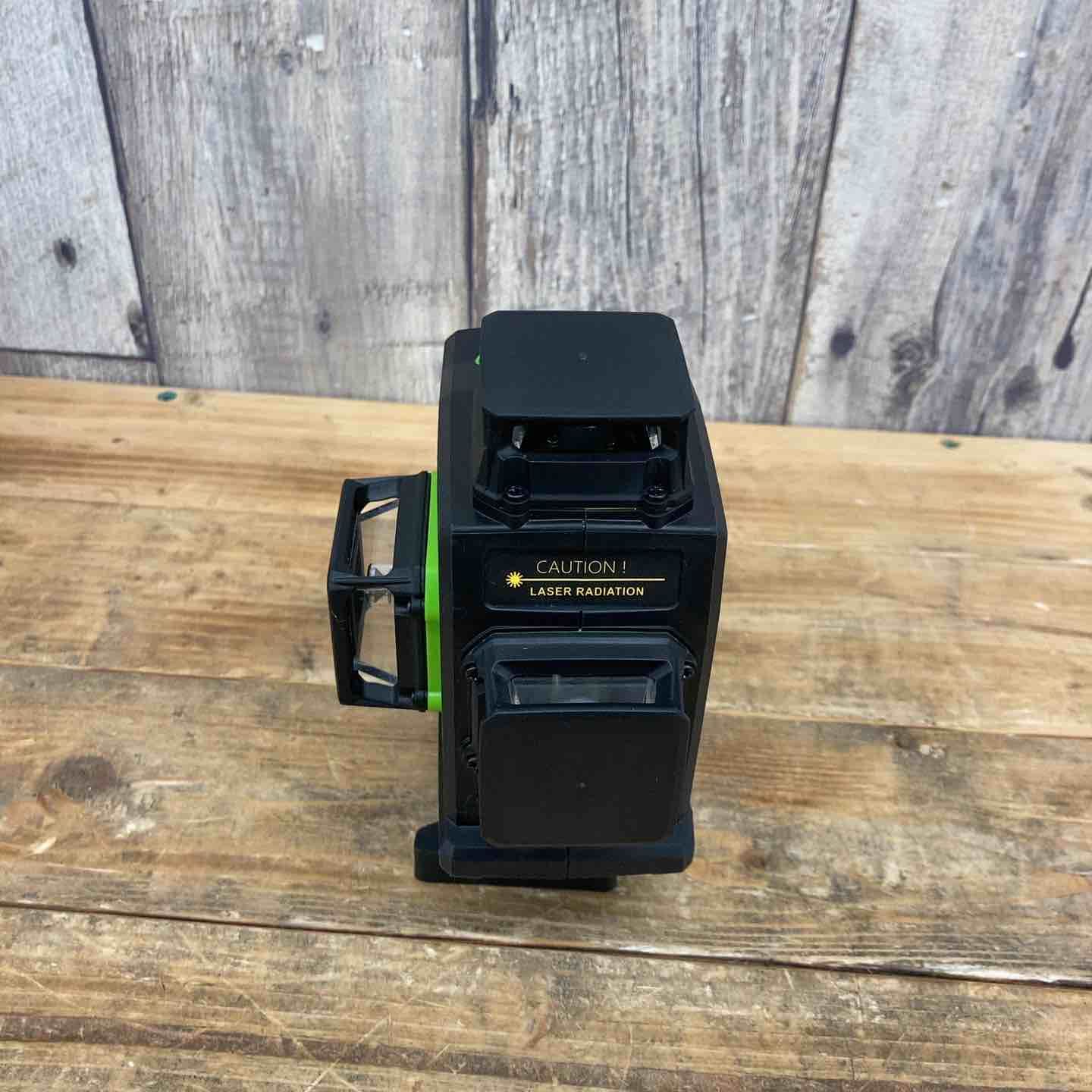 レーザー墨出し器