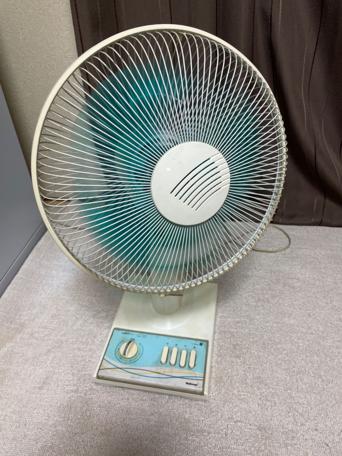ナショナル 扇風機 レトロ 30センチ卓上扇 F-A302B - メルカリ