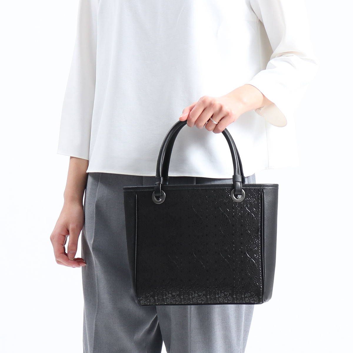 【未使用】印傳屋 インデンヤ・ハンドバッグ 印傳屋 バッグ 印伝 インデンヤ INDEN-YA 17手提げ トートバッグ