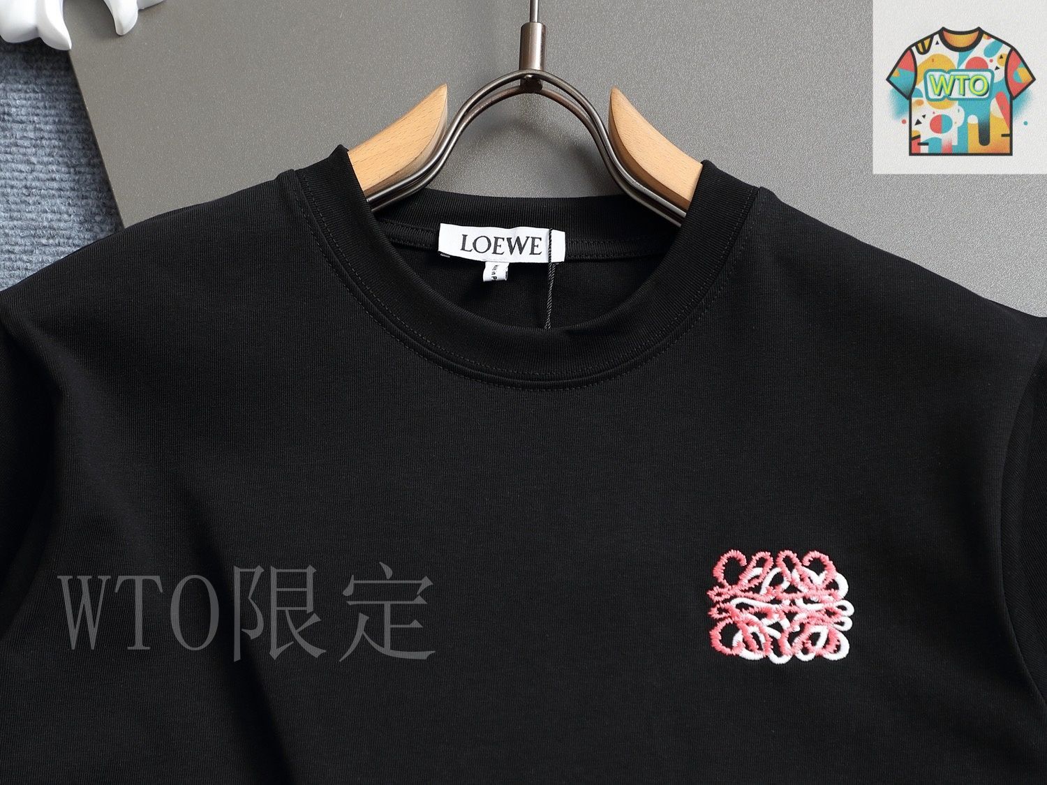 ❤最終値下❤ 美品 LOEWE 半袖T ロゴの刺繍 今日特価】LOEWE ずれたロゴ刺繍 Tee-3 - メルカリ