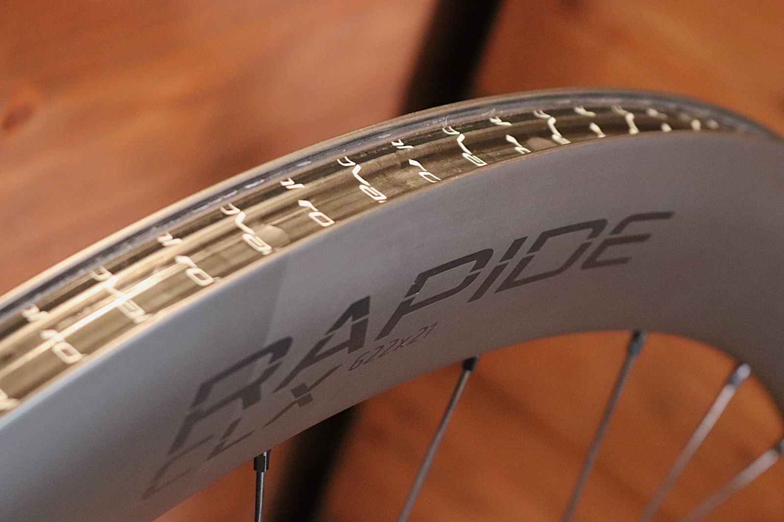 ロヴァール ROVAL RAPIDE CL DISC リアホイール カーボン クリンチャー シマノ 11S/12S 【福岡店】 ロヴァール ROVAL RAPIDE CL DISC リアホイール カーボン