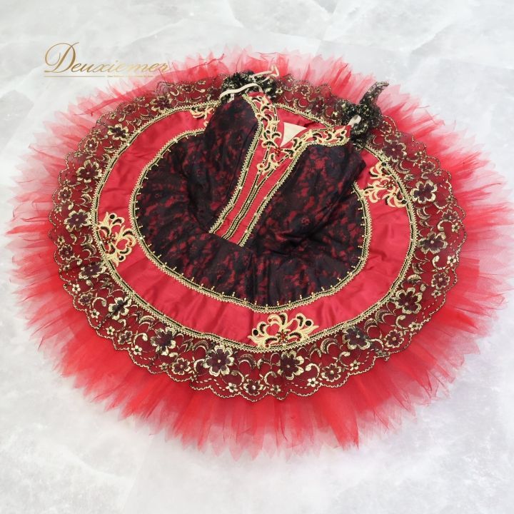 衣装 チャコット