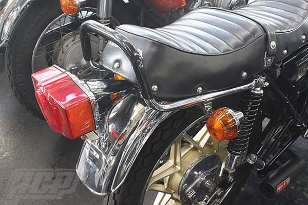 CB400F ゴム巻き タンデムバー 黒 - メルカリ