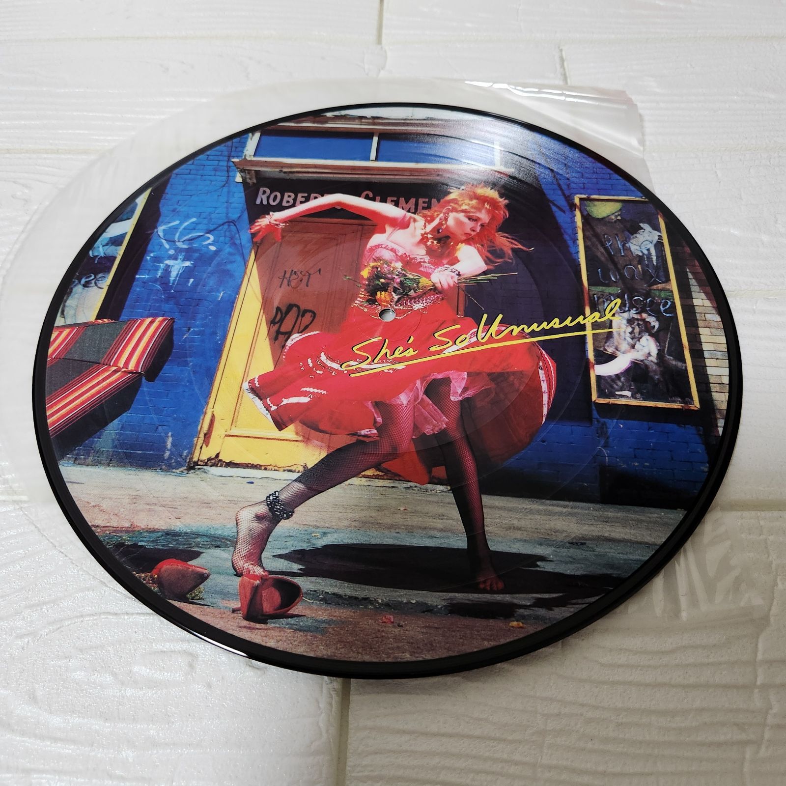 シンディ・ローパー N.Y.ダンステリア LPレコード - メルカリ