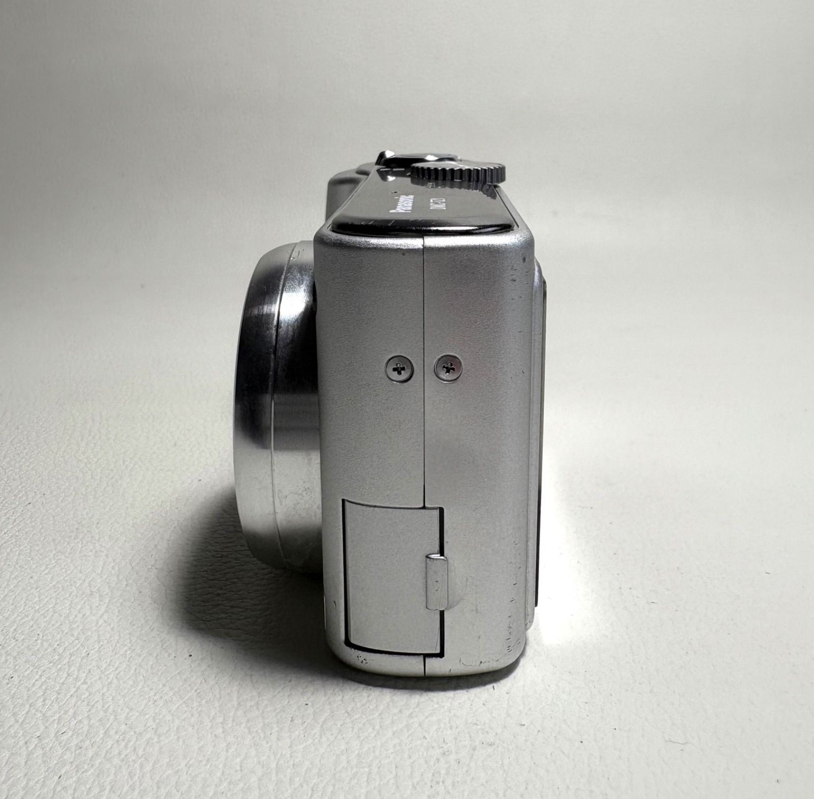 Panasonic DMC-TZ1-S シルバー デジタルカメラ【動作確認品】 【公式通販】