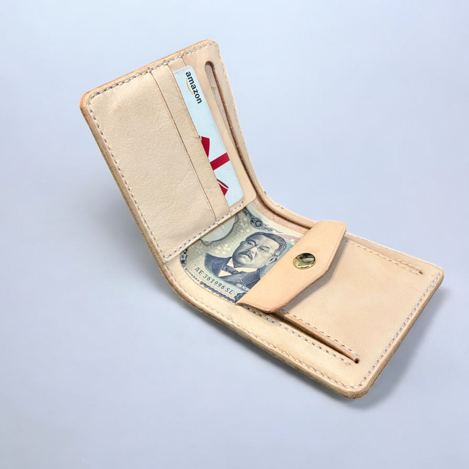 総手縫い コバ磨き仕上げ