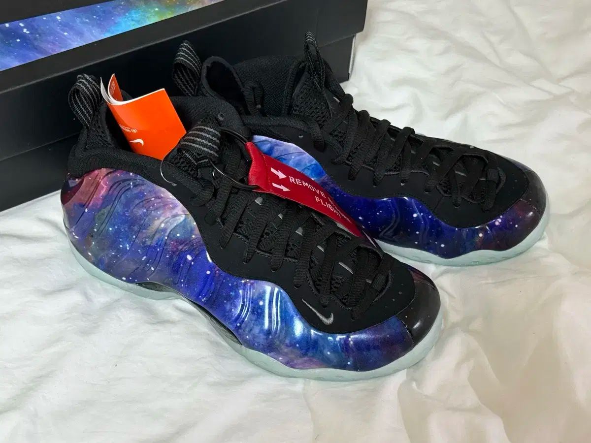 フォームポジット　ギャラクシー　28センチ　一週間限定値下げ 結果発表】ナイキ エア フォームポジット ワン ”ギャラクシー