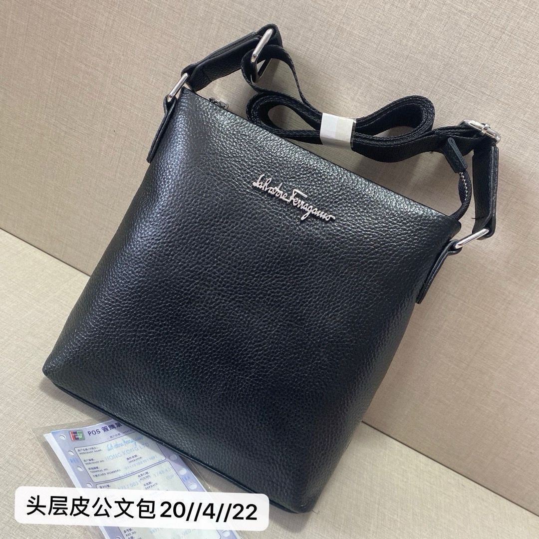 本日特価] フェラガモ Ferragamo 高級レザー ベルト＆バッグ