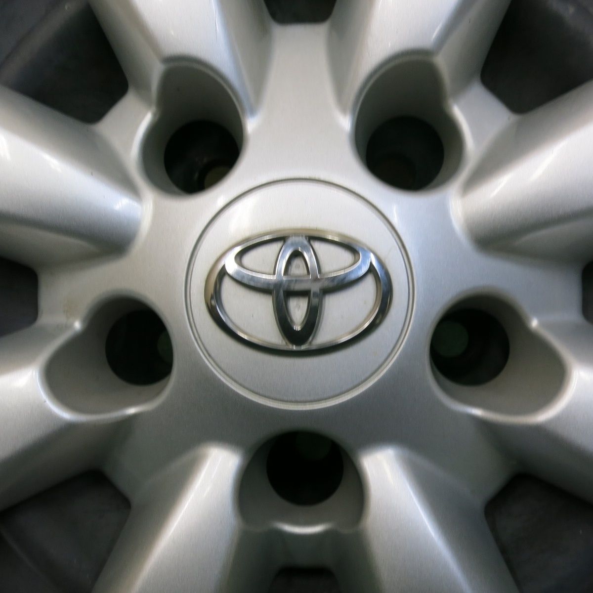 4本価格☆トヨタ 130系 マークX 純正 スチール 215/60R16