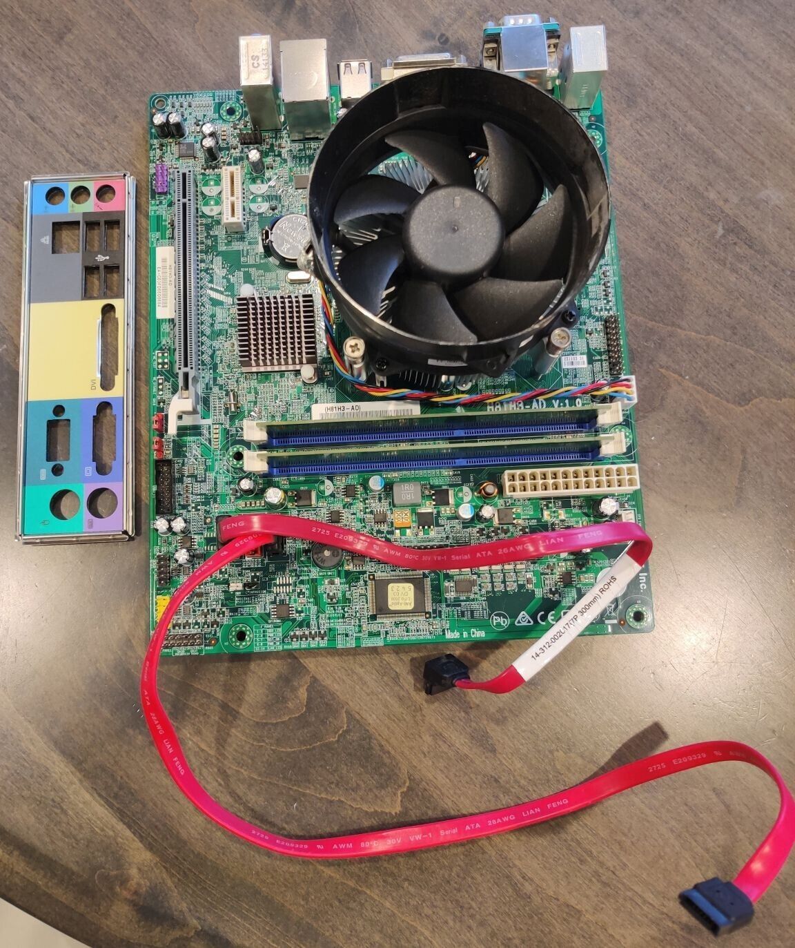 Acer H81H3-AD マザーボード i5-4440 8GB RAM 2x SATA ケーブル IOシールド