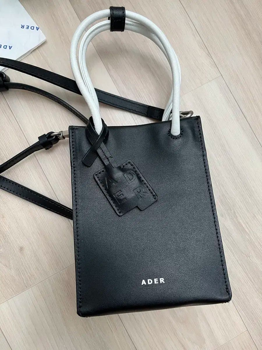 ADERERROR アーダーエラー スモール ブルーバッグ ノワール