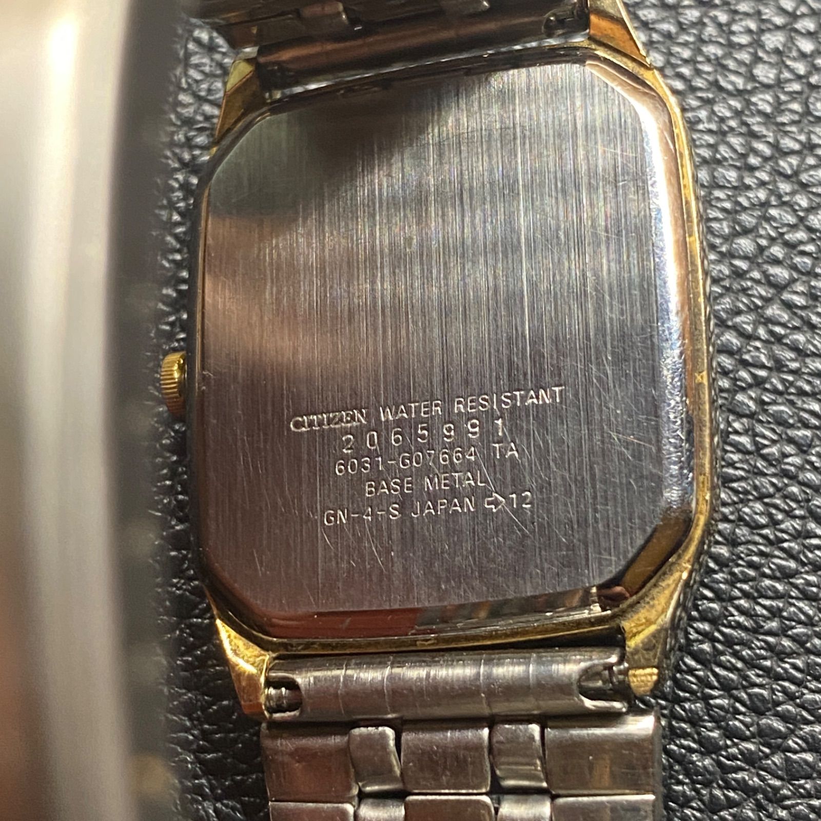 シチズン CITIZEN FORMA 6031-G07664 ゴールド メンズ スクエア 腕時計 
