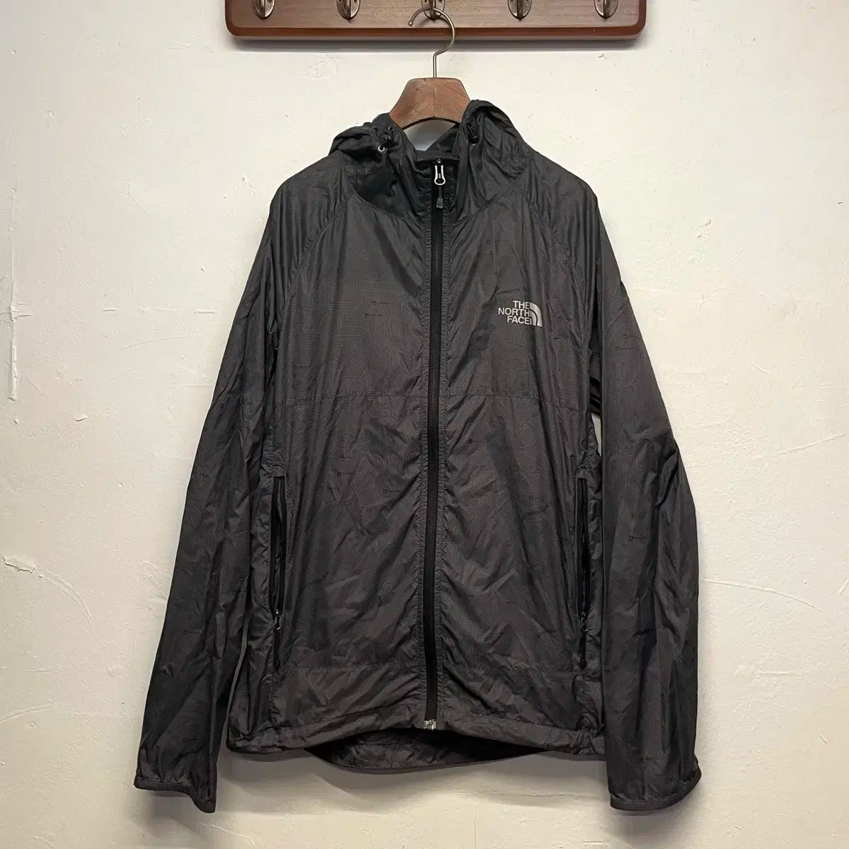 THE NORTH FACE ザ ノースフェイス ウィンドブレーカー