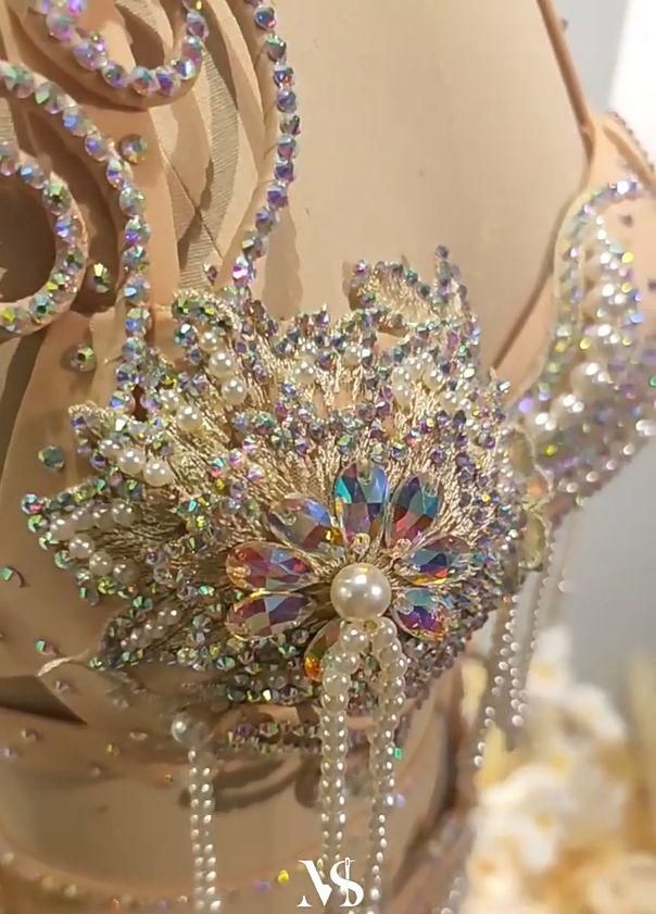 ブラスカートホワイト 豪華