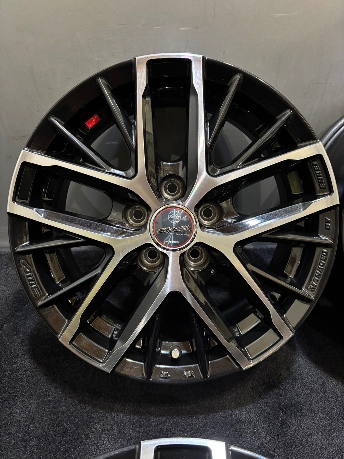 送料無料 □スマック クレスト □サファイアブラックポリッシュ □14