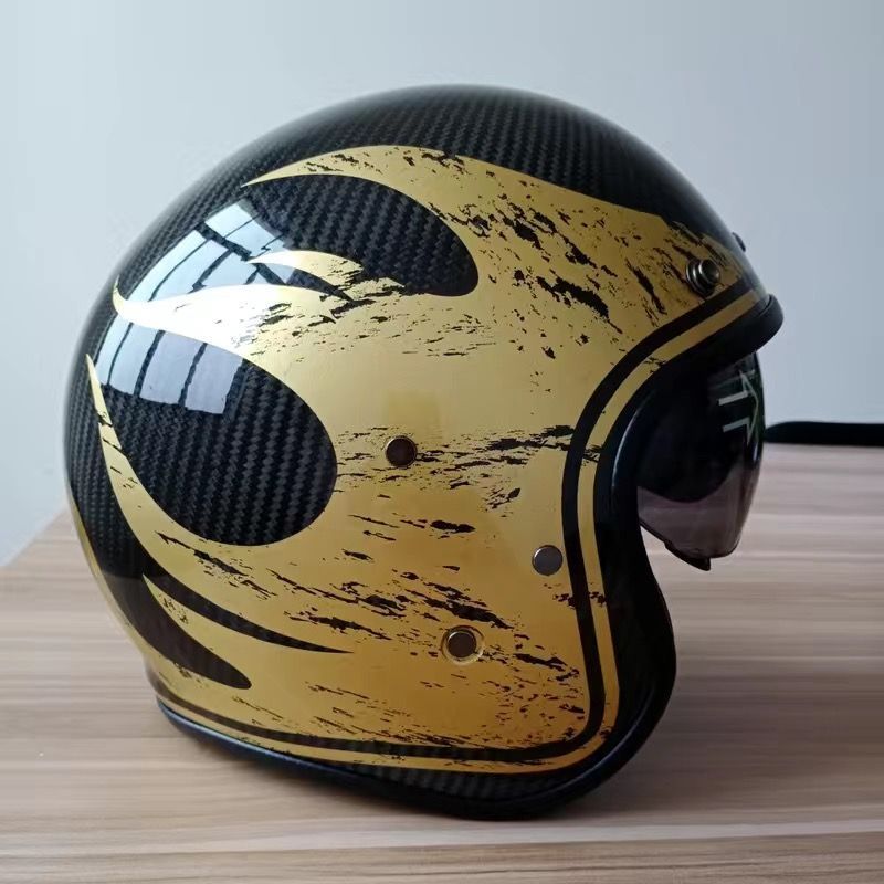 高品質カーボンファイバー製バイクヘルメット　ジェットヘルメットハーレー 金色炎柄