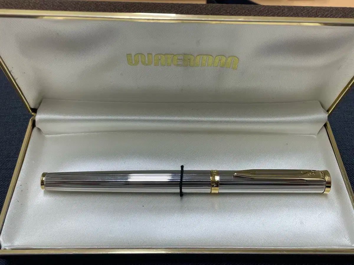 ウォーターマン 万年筆 プリフェース シルバー - ゴールド 18K M ニップ
