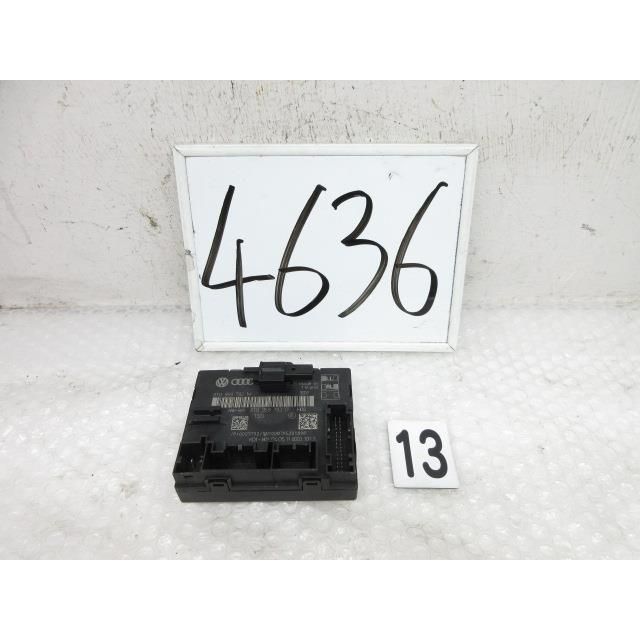 2011年 アウディ A5 ABA-8TCDNL (13)右フロントドアコンピューター   8T0959793M 194555 4636