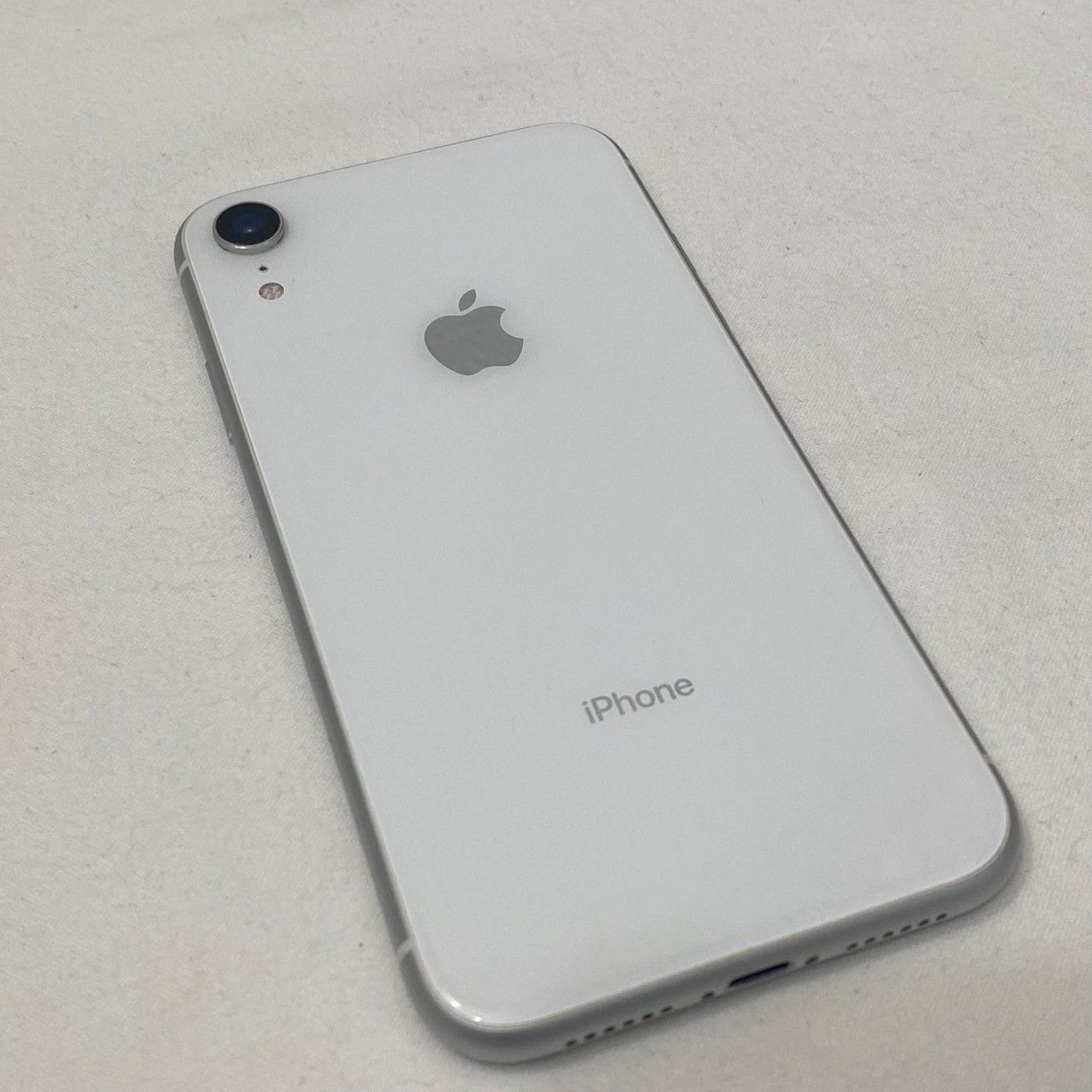 iPhone XR 128GB ホワイト SIMフリー 箱あり Amazon | 【整備済み品】 Apple iPhone XR 128GB ホワイト SIM