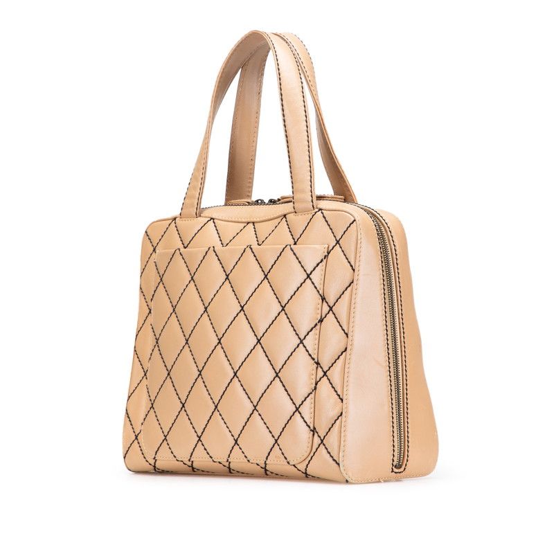 CHANEL ワイルドステッチ　トートバッグ　ベージュ CHANEL シャネル ワイルドステッチ トートバッグ ベージュ/GP