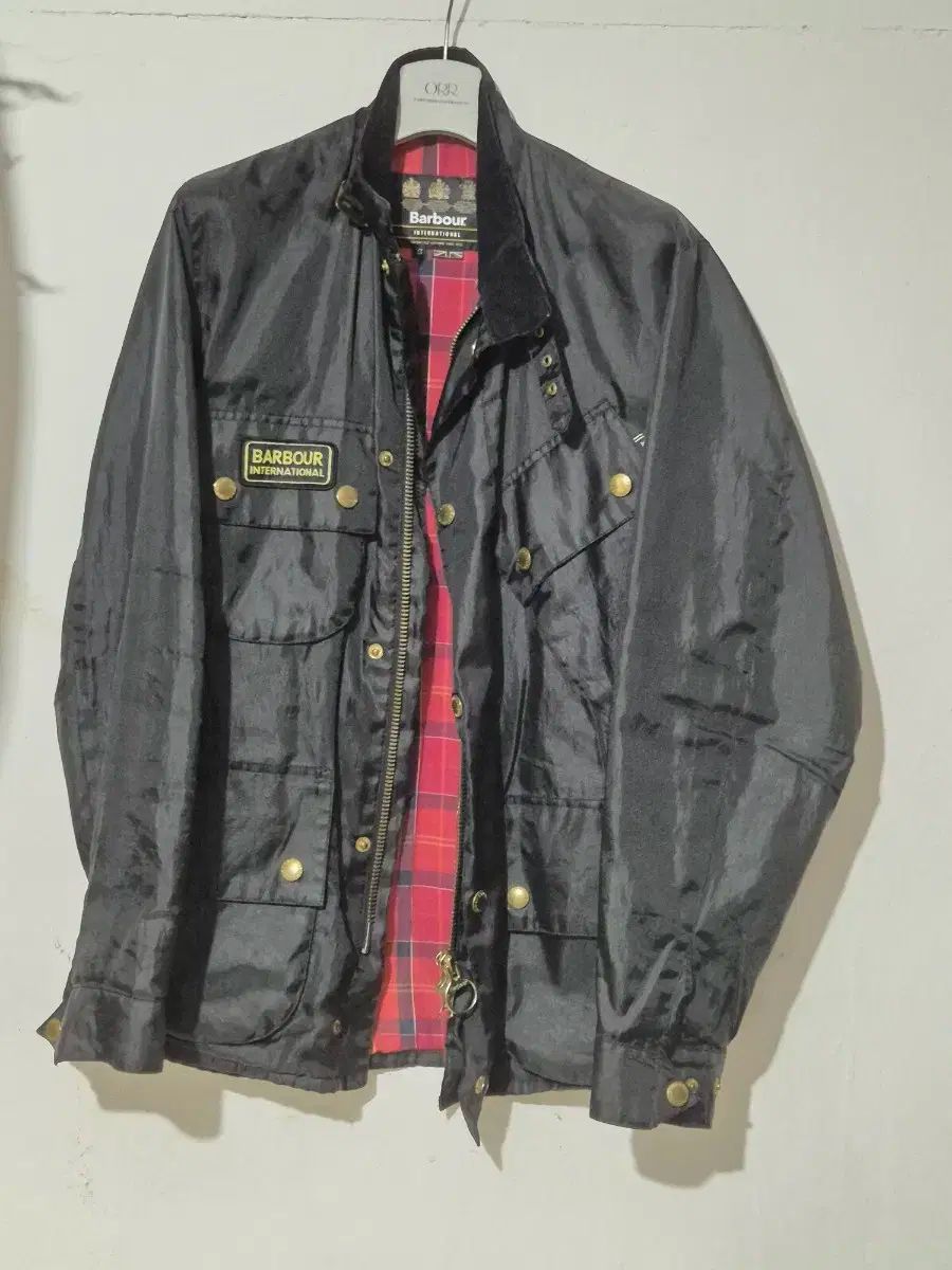 BARBOUR(バブアー) インターナショナル. ナイロン 経験 100 サイズ 程度