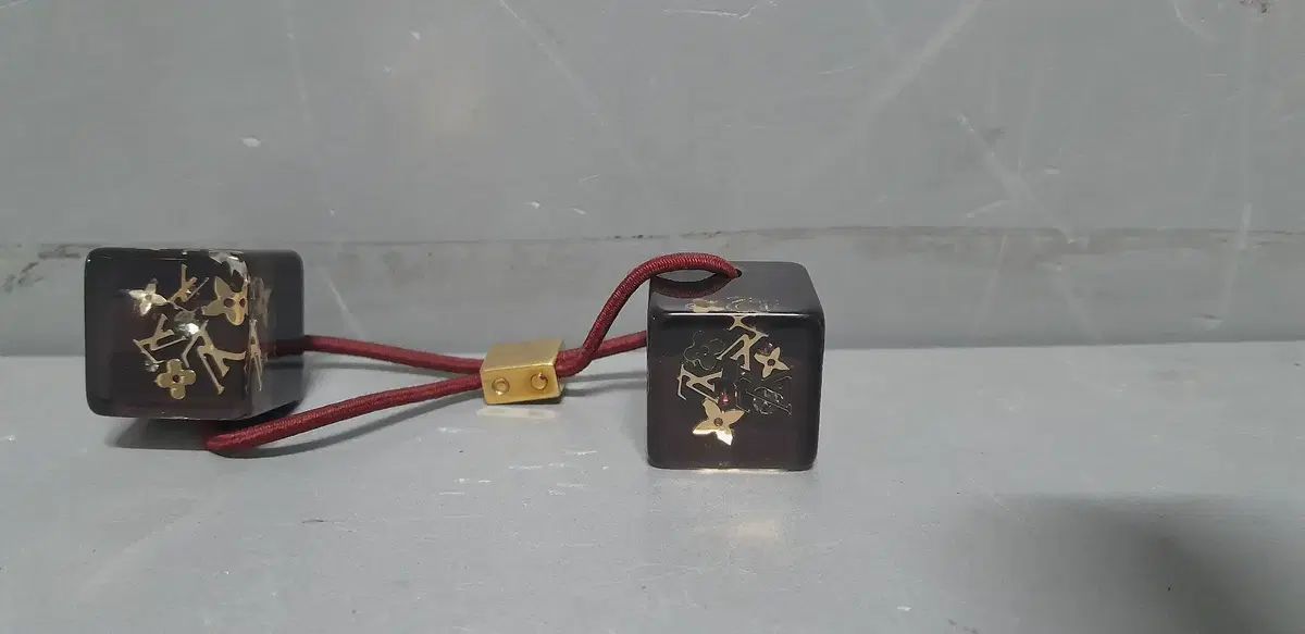 上杉満樹作 松摺漆唐松蒔絵 食籠 上杉満樹作 松摺漆唐松蒔絵 食籠 菓子