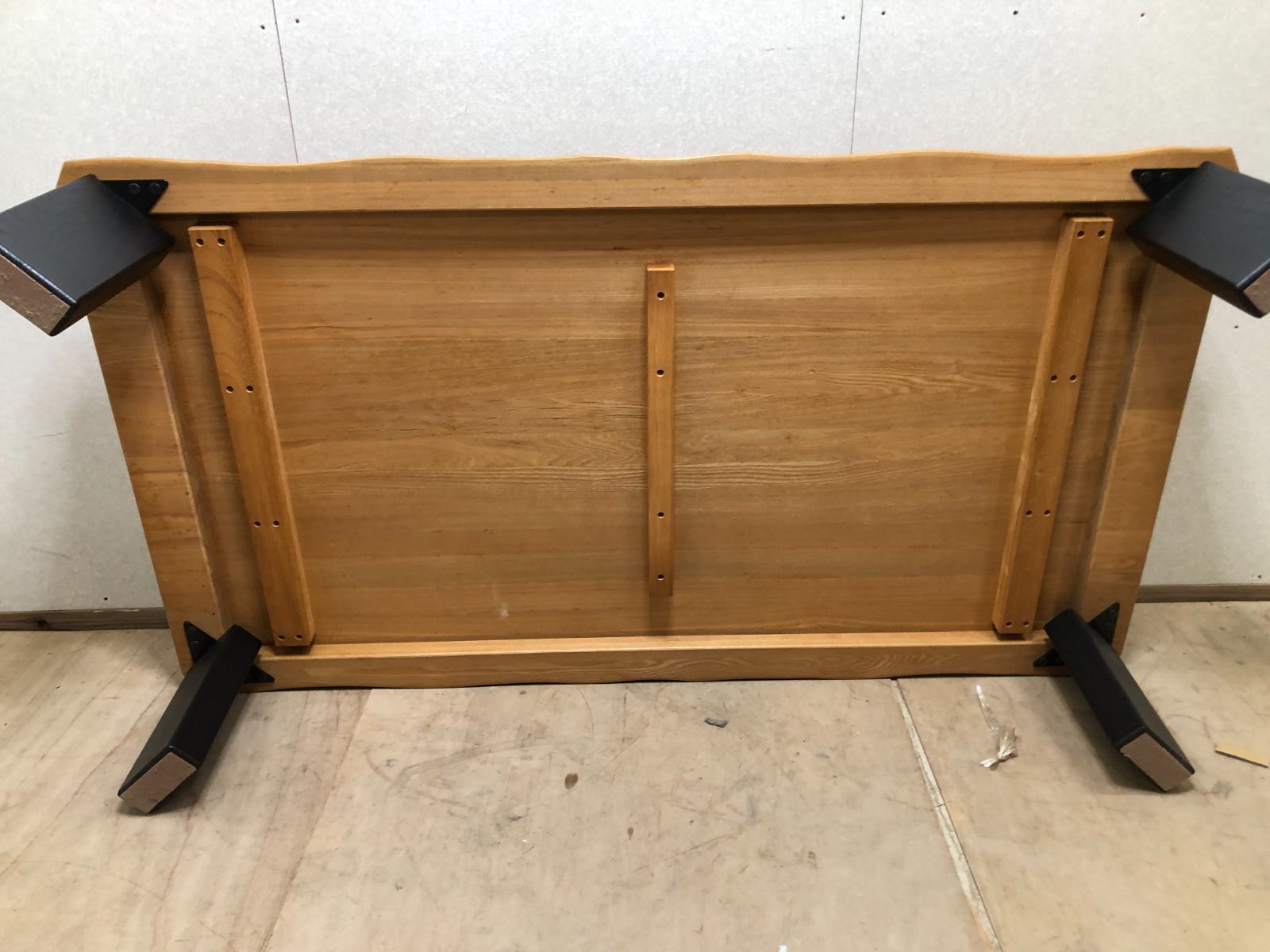 大塚家具 一枚板 ローテーブル 無垢材 リビングテーブル モダン 250323- 大塚家具 一枚板 ローテーブル 無垢材 リビングテーブル モダン 250323-