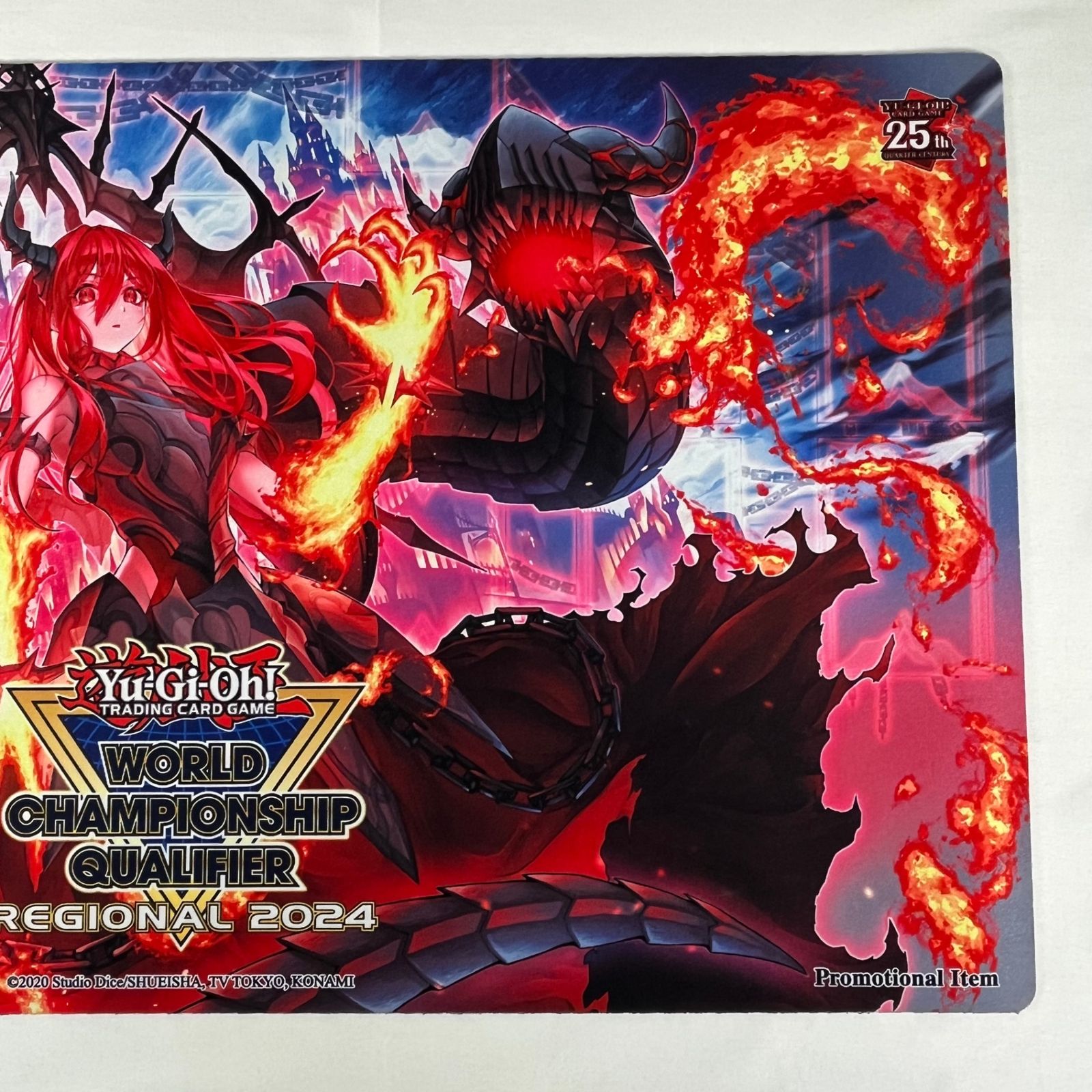 遊戯王 公式 プレイマット 賜炎の咎姫 WCS 2024 本物未開封 遊戯王 WCQ 2024 賜炎の咎姫 公式 プレイマット ラバーマット