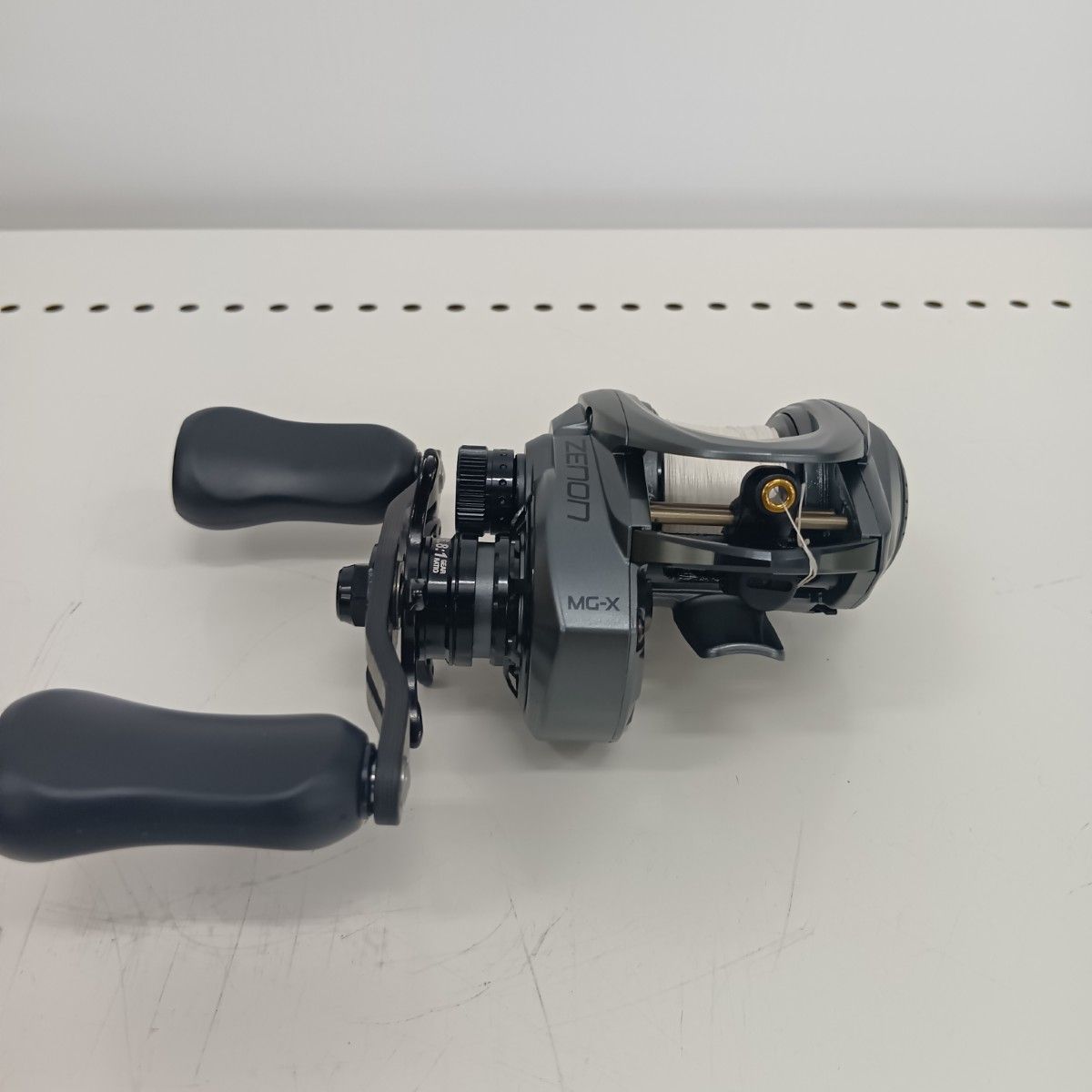 Abu Garcia アブガルシア 1552846 釣り用品 リール ベイトリール ゼノン MG-X キズ有 程度A 箱付 Abu Garcia アブガルシア 1552846 釣り用品 リール ベイトリール