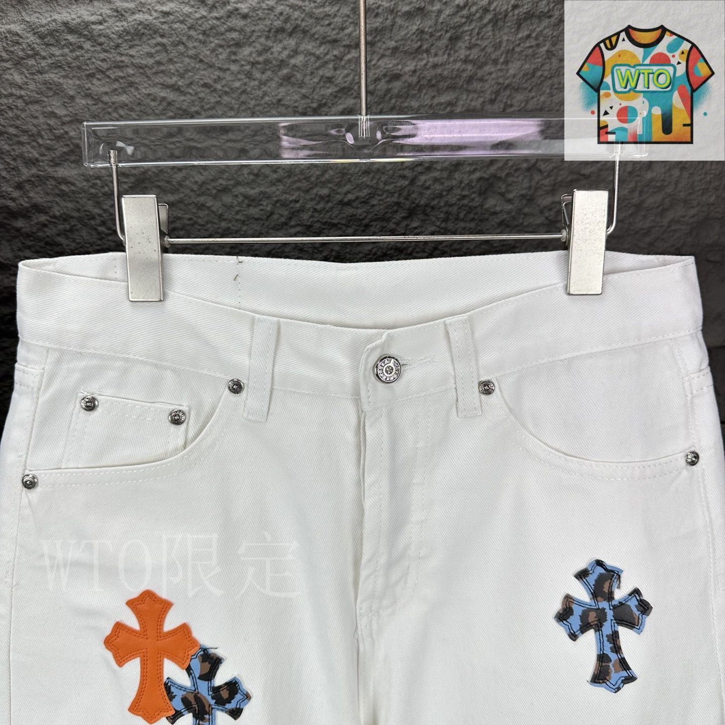 Chrom heartsデニム 今日特価】Chrome Hearts 2025 オレンジ青豹柄クロスデニム-WTO