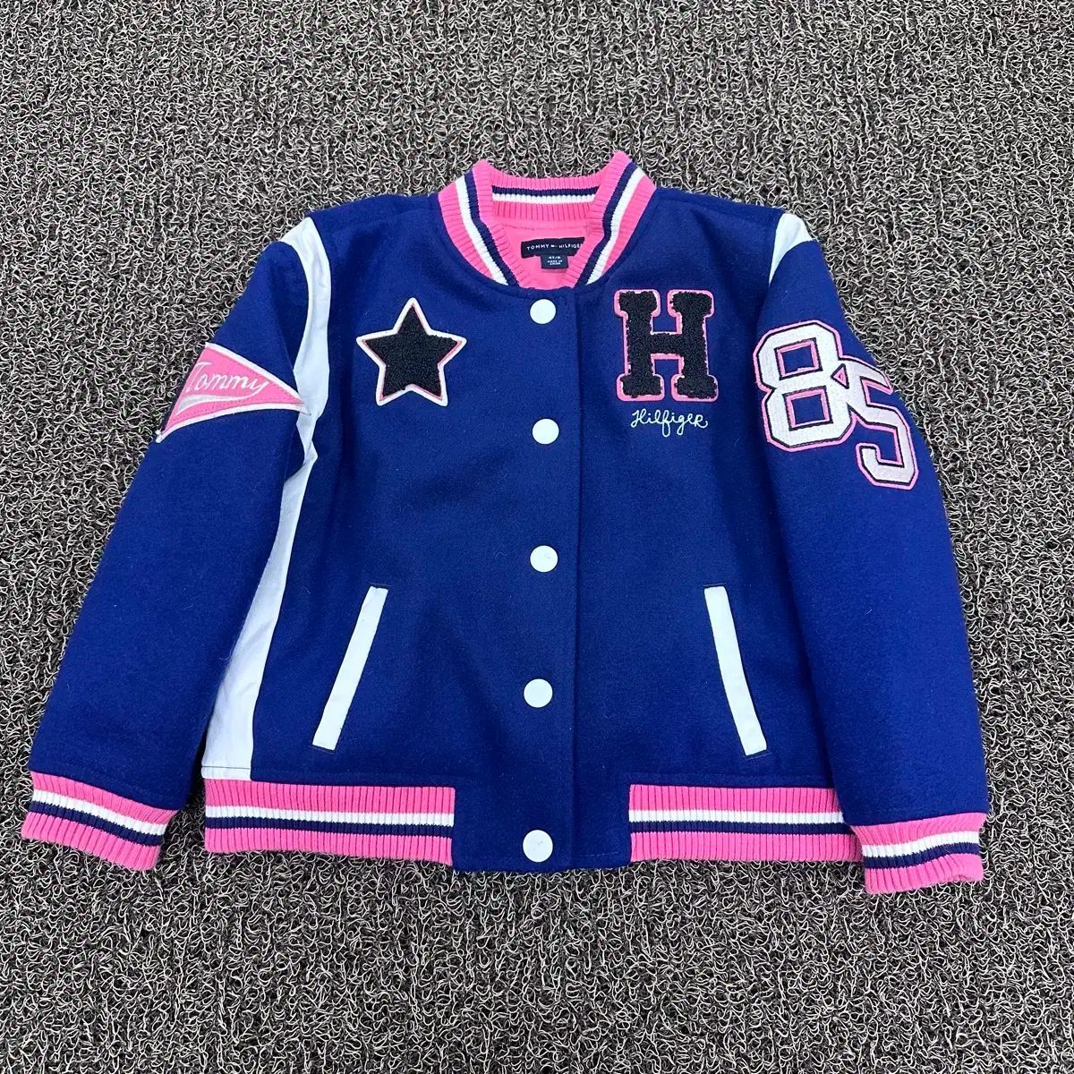 【雷市場（ポンジャン）商品韓国直送】 Tommy Hilfiger(トミーヒルフィガー) キッズ スタジャン ジャケット ブルゾン 4T ブルーピンク