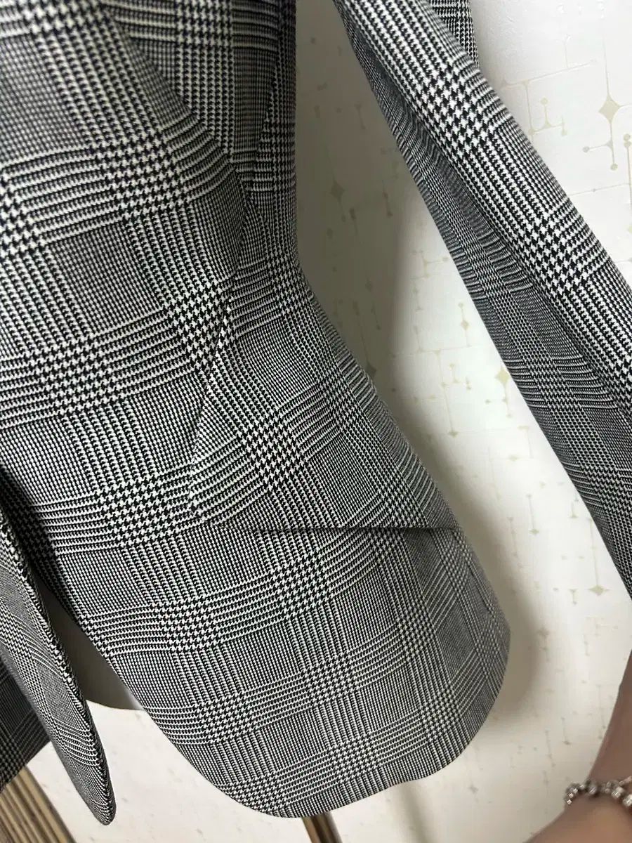 Alexander McQueen アレキサンダー マックイーン ピックショルダージャケット 未着用