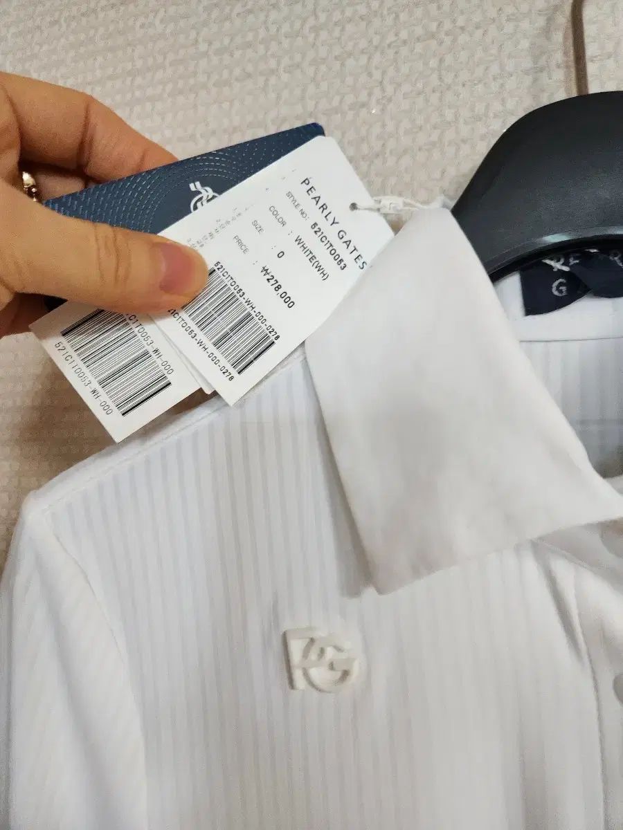 パーリーゲイツ 今シーズン サラサラ快適ポロシャツ 襟がオシャレ