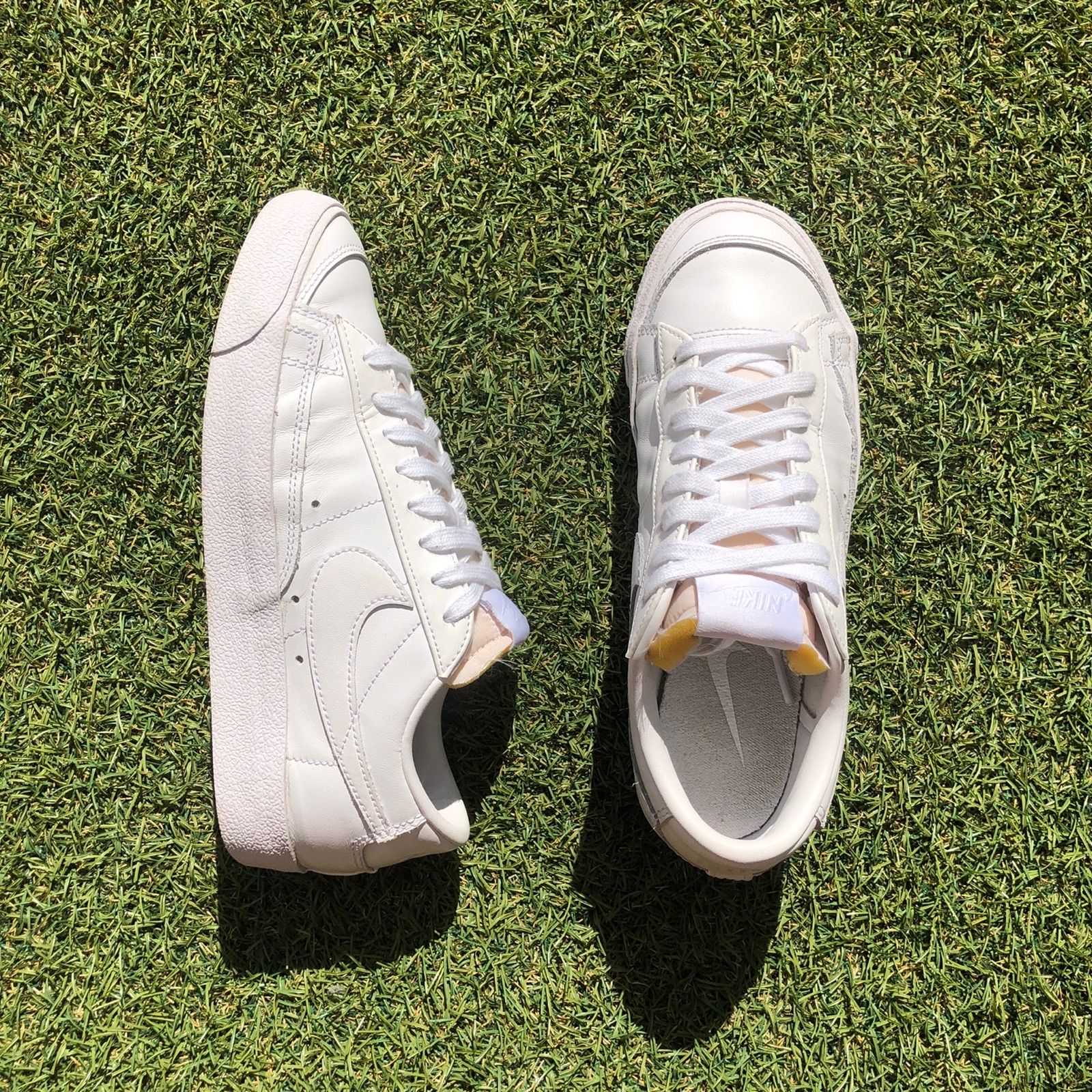 美品23.5 NIKE BLAZER LOW '77ナイキ ブレザー HT485 - メルカリ 美品23.5 NIKE BLAZER LOW '77ナイキ ブレザー HT485 - メルカリ