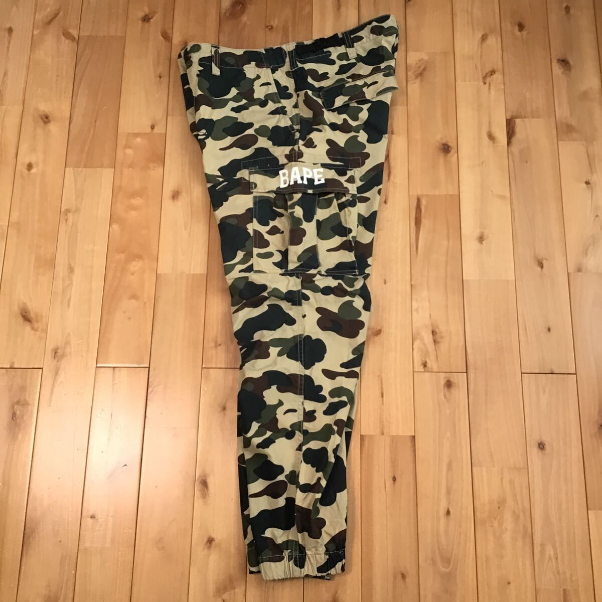 試着程度 APE エイプ 1st CAMOイエローナイロンカーゴパンツ M 1ST CAMO REGULAR FIT 6 POCKET PANTS | bape.com