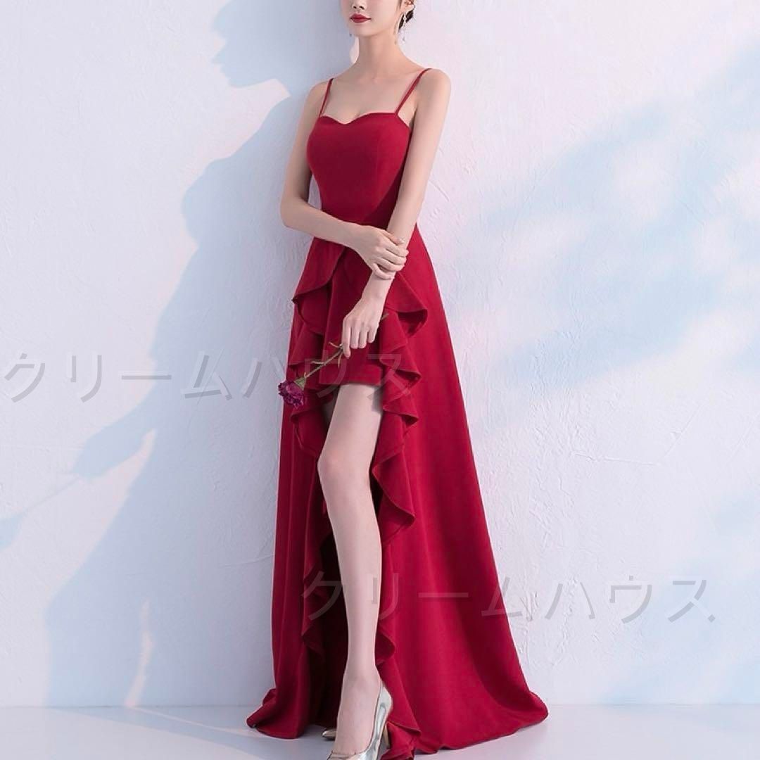 フリルの美しい イブニングドレス