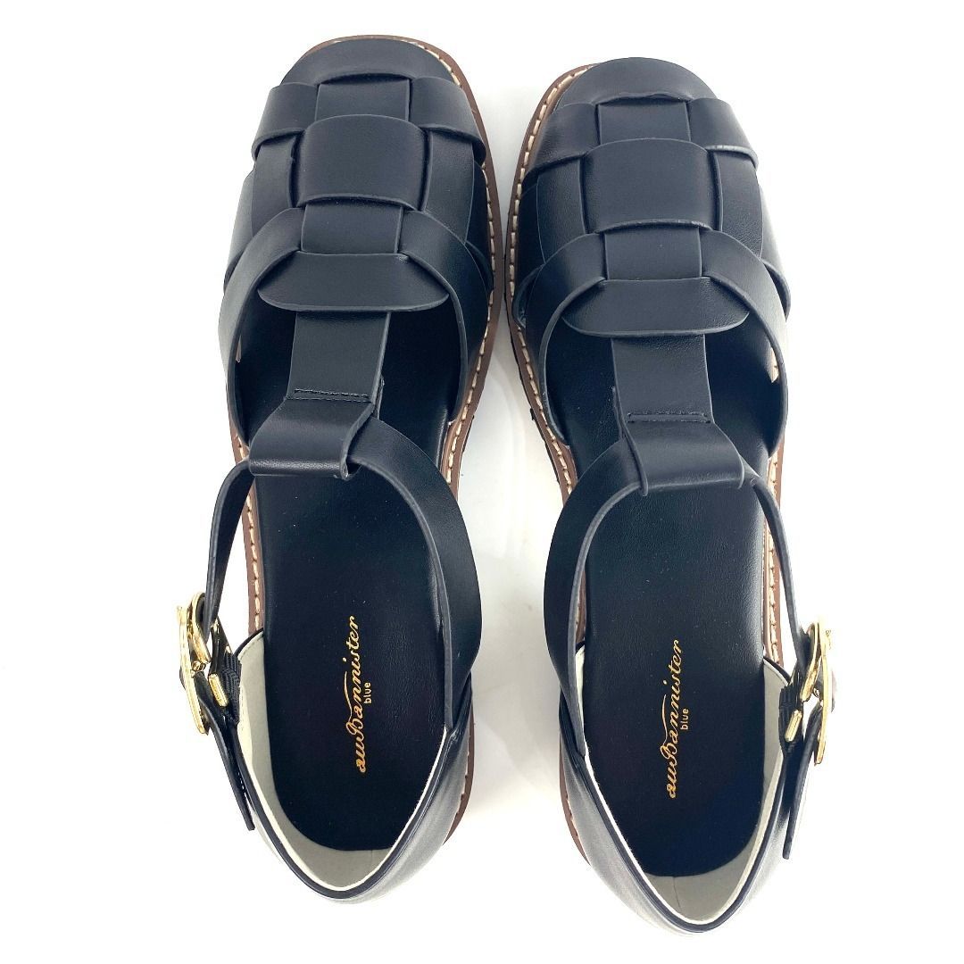 ストラップ サンダル