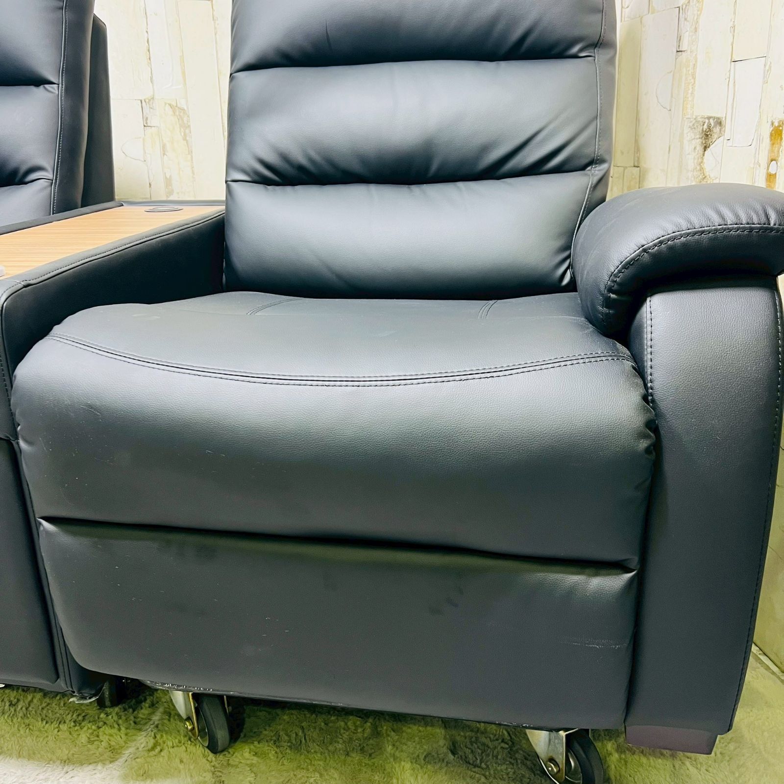 電動リクライニングソファ