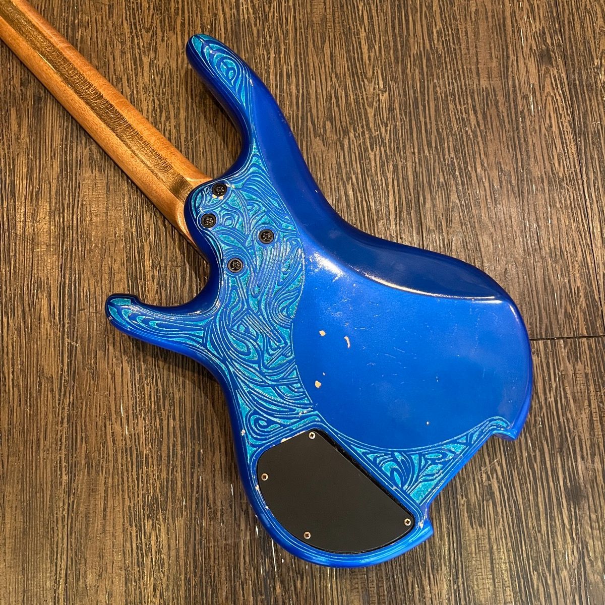 【改造】フレットレスベース sddefault.jpg