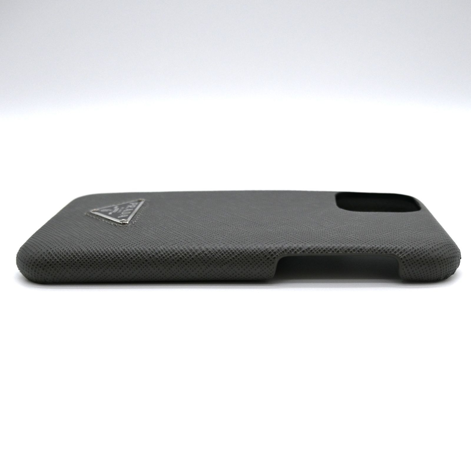 PRADA プラダ iPhone 11Pro 専用ケース グレー（17572） - メルカリ
