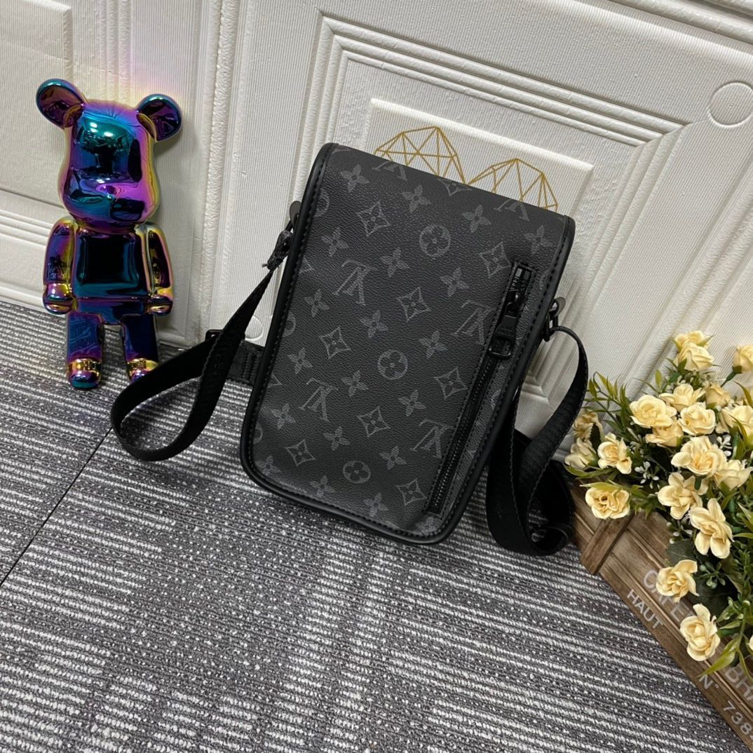 極美品 LOUIS VUITTON ルイヴィトン メンズ ショルダーバッグ - メルカリ