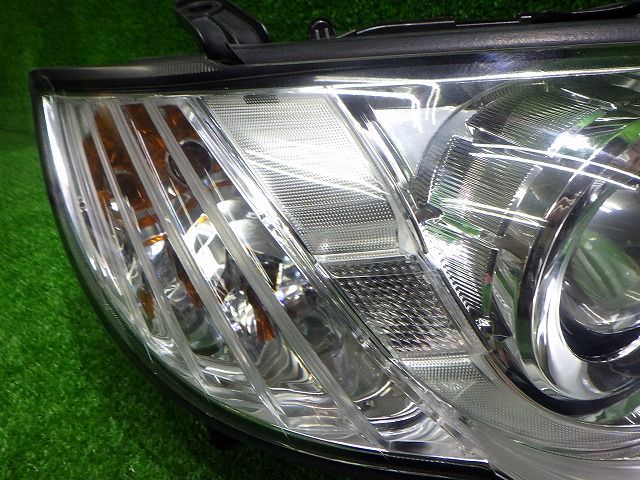 ヘッドライト左右 HID