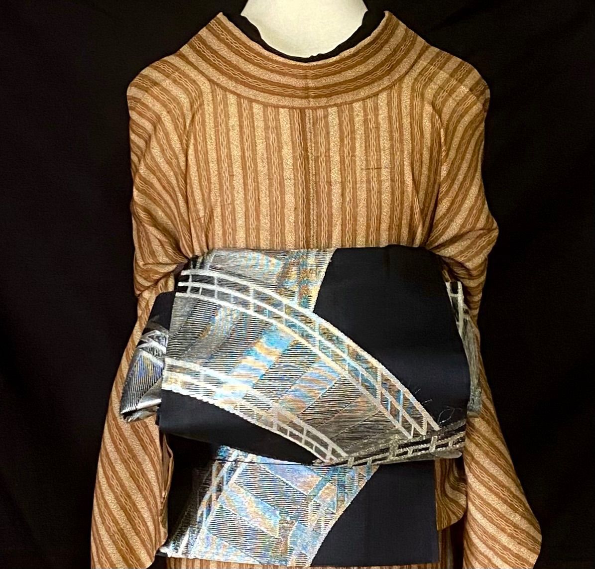 縞模様の紗紬着物〉茶 SALE 手織り トール 裄長め 軽い 夏着物 クール  