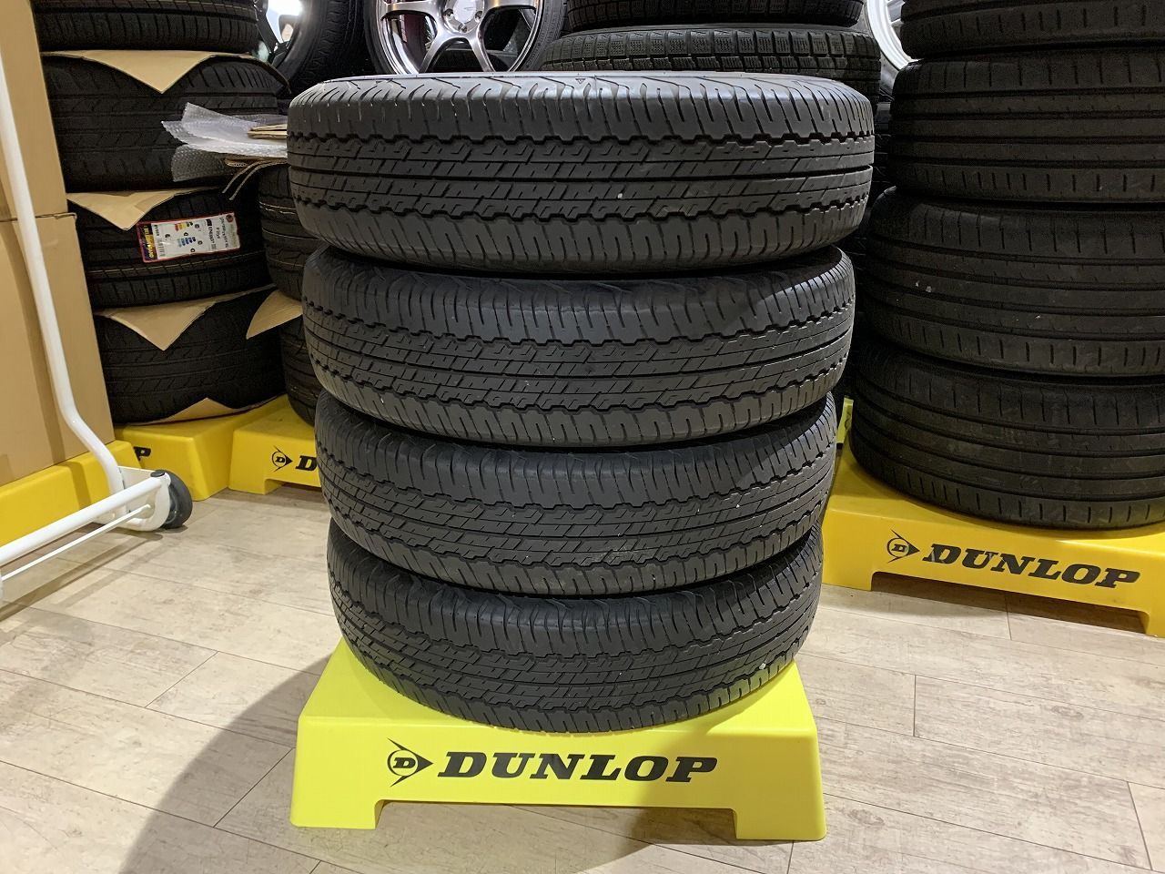 り*ん様 DUNLOP AT20 195/80R15 タイヤ DUNLOP 195/80R15 96S ダンロップ 夏 グランドトレック AT20